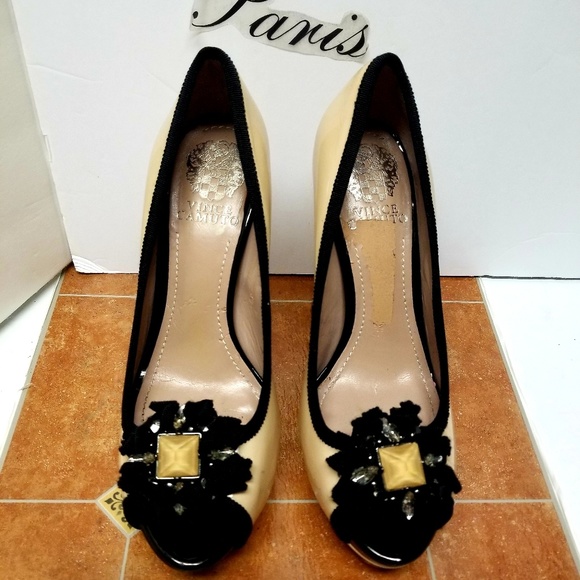 Vince Camuto Genevive Platform Heels - Picture 8 of 8